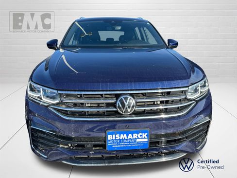 Certified 2022 Volkswagen Tiguan SEL R-Line image 2