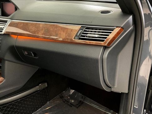 Used 2011 Mercedes-Benz E 350 4MATIC Sedan image 26