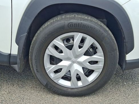 Used 2022 Toyota Corolla Cross L AWD/4WD image 9