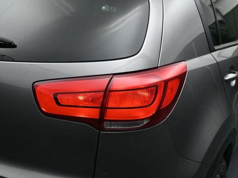 Used 2014 Kia Sportage LX image 12