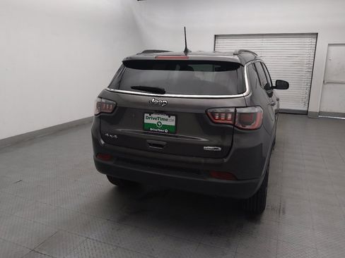 Used 2018 Jeep Compass Latitude w/ Popular Equipment Group AWD/4WD image 7
