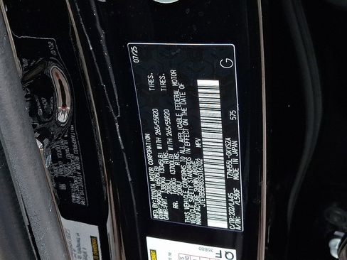 Certified 2025 Toyota 4Runner Limited AWD/4WD image 28