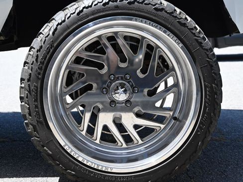 Used 2019 Chevrolet Suburban LT AWD/4WD image 53