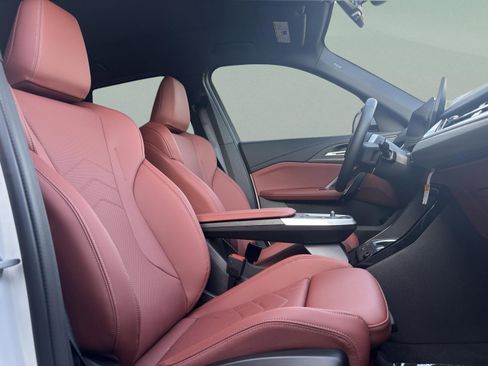 New 2026 BMW X1 xDrive28i w/ Technology Package image 23