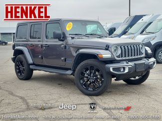 Used 2025 Jeep Wrangler Unlimited Sahara video 1