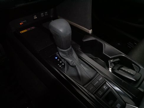 Certified 2025 Toyota Camry LE FWD image 22