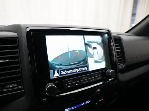 Used 2024 Nissan Frontier PRO-4X w/ Pro Convenience Package image 18