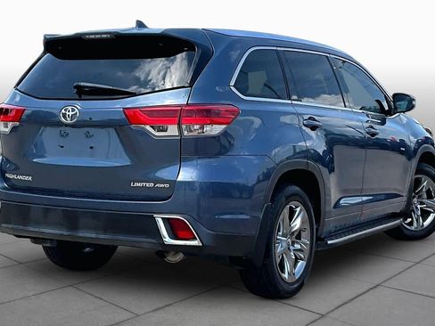 Used 2019 Toyota Highlander Limited Platinum AWD/4WD image 13