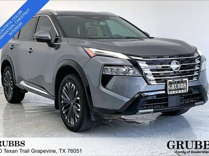 Used 2025 Nissan Rogue Platinum w/ Tech Package
