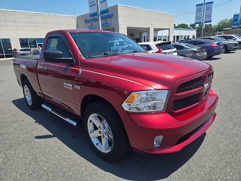 Used 2013 RAM 1500 Express RWD image 3