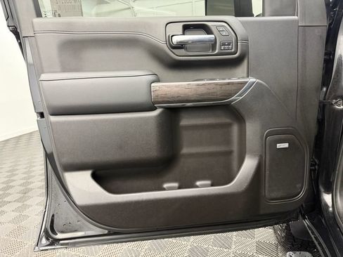 Used 2022 Chevrolet Silverado 2500 LTZ w/ LTZ Plus Package AWD/4WD image 21