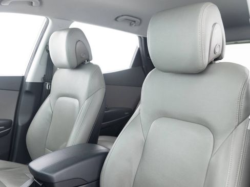 Used 2016 Hyundai Santa Fe Sport image 22