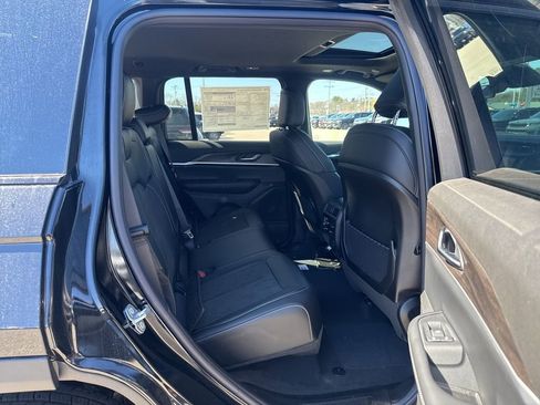 New 2026 Jeep Grand Cherokee Altitude image 27