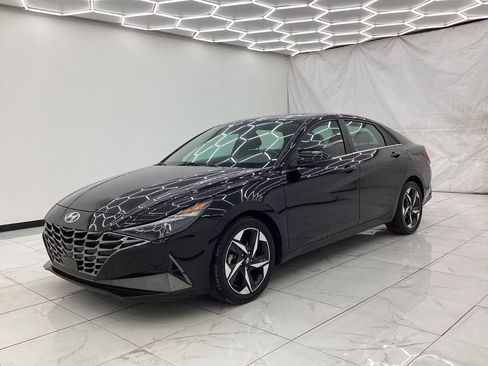 Used 2021 Hyundai Elantra SEL w/ Convenience + Premium Package FWD image 6