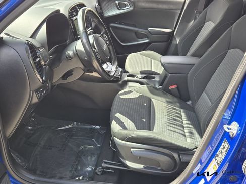 Certified 2022 Kia Soul GT-Line FWD image 10