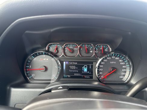 Used 2018 Chevrolet Silverado 1500 LT w/ All Star Edition image 21