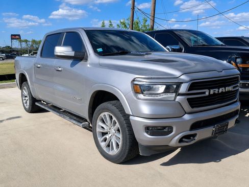 Used 2020 RAM 1500 Laramie w/ Sport Appearance Package AWD/4WD image 6