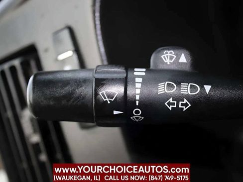 Used 2016 Chevrolet Express 2500 image 32