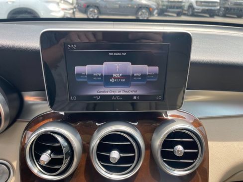 Used 2018 Mercedes-Benz GLC 300 image 19