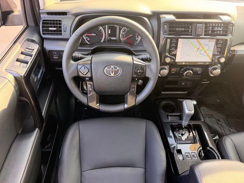 Certified 2022 Toyota 4Runner TRD Off-Road Premium w/ Moonroof Package AWD/4WD image 15