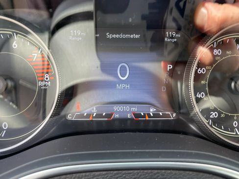 Used 2020 Jeep Cherokee Limited AWD/4WD image 29
