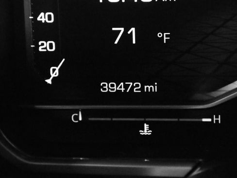 Used 2022 GMC Sierra 1500 Denali w/ Denali Reserve Package image 30