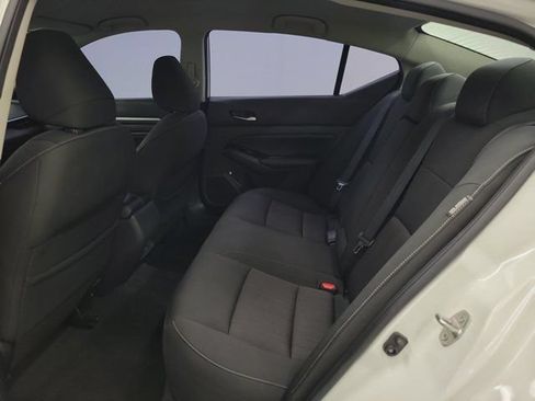 Used 2021 Nissan Altima 2.5 SV FWD image 12