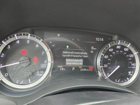 Used 2025 Toyota Highlander LE FWD image 11