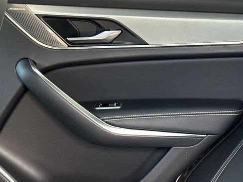 Used 2024 Jaguar F-PACE R-Dynamic S image 17