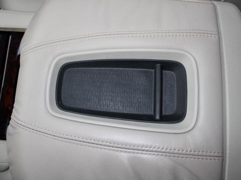 Used 2015 Cadillac Escalade ESV Luxury image 20