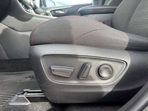 Used 2023 Toyota RAV4 SE w/ Weather & Moonroof Package image 11