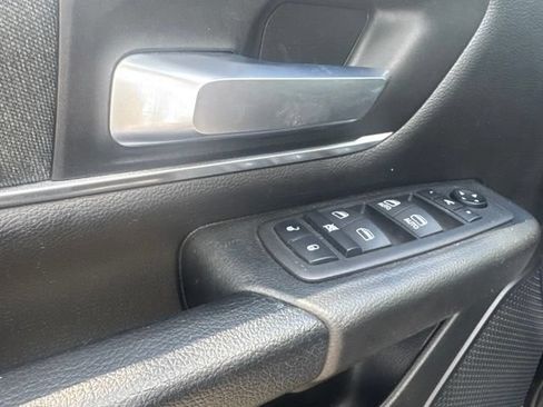 Used 2023 RAM 1500 Big Horn AWD/4WD image 12