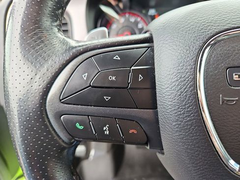 Used 2019 Dodge Charger SXT w/ Blacktop Package image 11