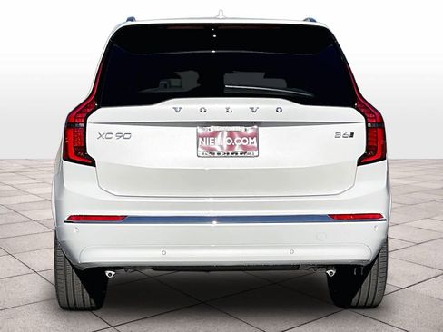 New 2026 Volvo XC90 B6 Ultra w/ Protection Package image 6