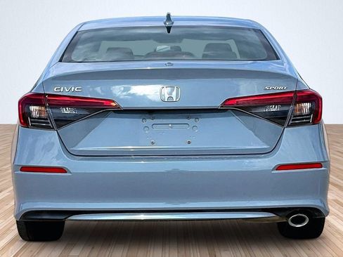 Used 2023 Honda Civic Sport image 4