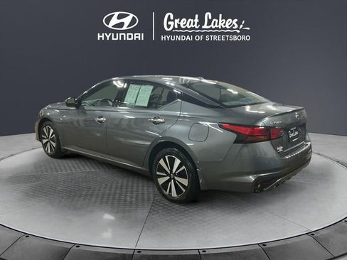 Used 2020 Nissan Altima 2.5 SV AWD/4WD image 3