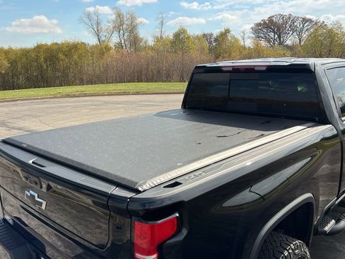 Used 2024 Chevrolet Silverado 3500 LT w/ Midnight Edition image 39