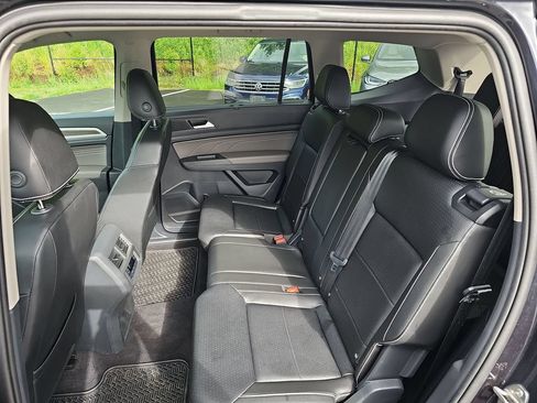 Used 2023 Volkswagen Atlas SEL AWD/4WD image 27