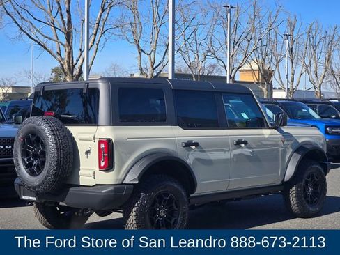 New 2026 Ford Bronco Badlands image 8