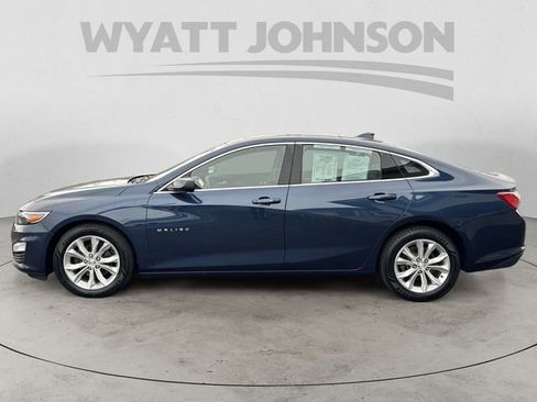 Used 2019 Chevrolet Malibu LT w/ Leather Package image 2