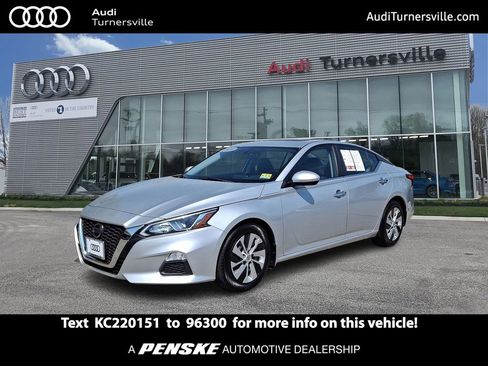 Used 2019 Nissan Altima 2.5 S FWD image 1