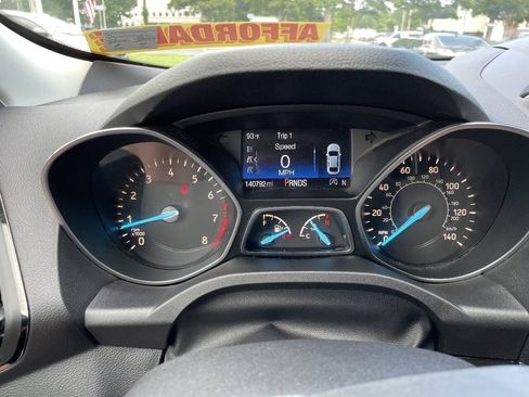 Used 2018 Ford Escape Titanium AWD/4WD image 29