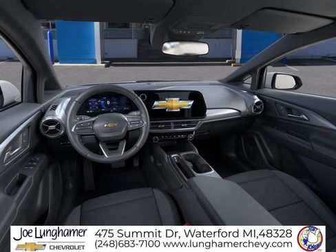New 2026 Chevrolet Equinox EV LT w/ Comfort Package FWD image 15