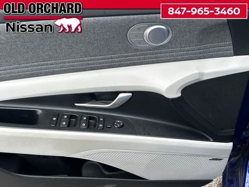 Used 2024 Hyundai Elantra Limited FWD image 9