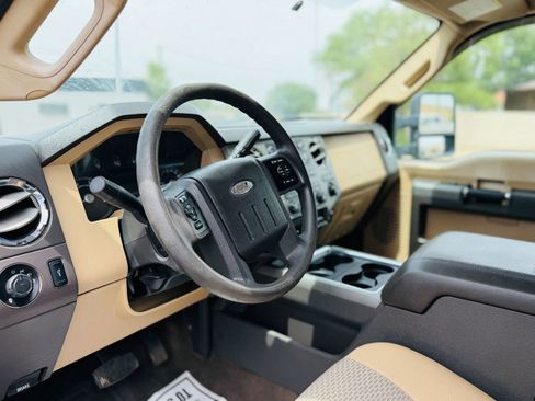 Used 2012 Ford F350 XLT w/ XLT Interior Pkg AWD/4WD image 10