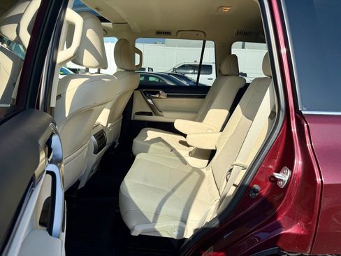 Used 2020 Lexus GX 460 Premium w/ Premium Package image 38