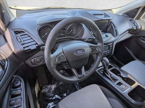 Used 2018 Ford Escape SE w/ SE Sync 3 Package AWD/4WD image 10