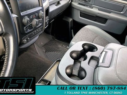 Used 2016 RAM 3500 SLT w/ Luxury Group AWD/4WD image 15