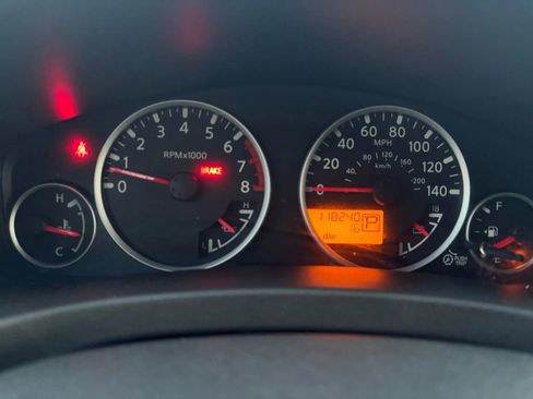 Used 2012 Nissan Pathfinder S image 32