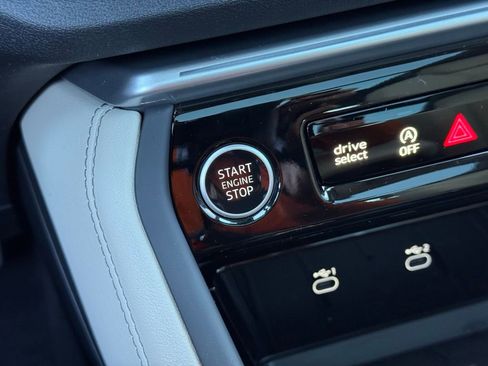 New 2025 Audi Q5 2.0T Premium Plus image 30